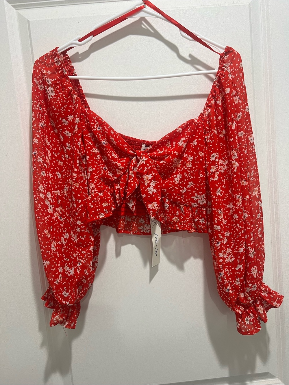 She + Sky Red Floral Tie-Front Puff Sleeve Crop Blouse